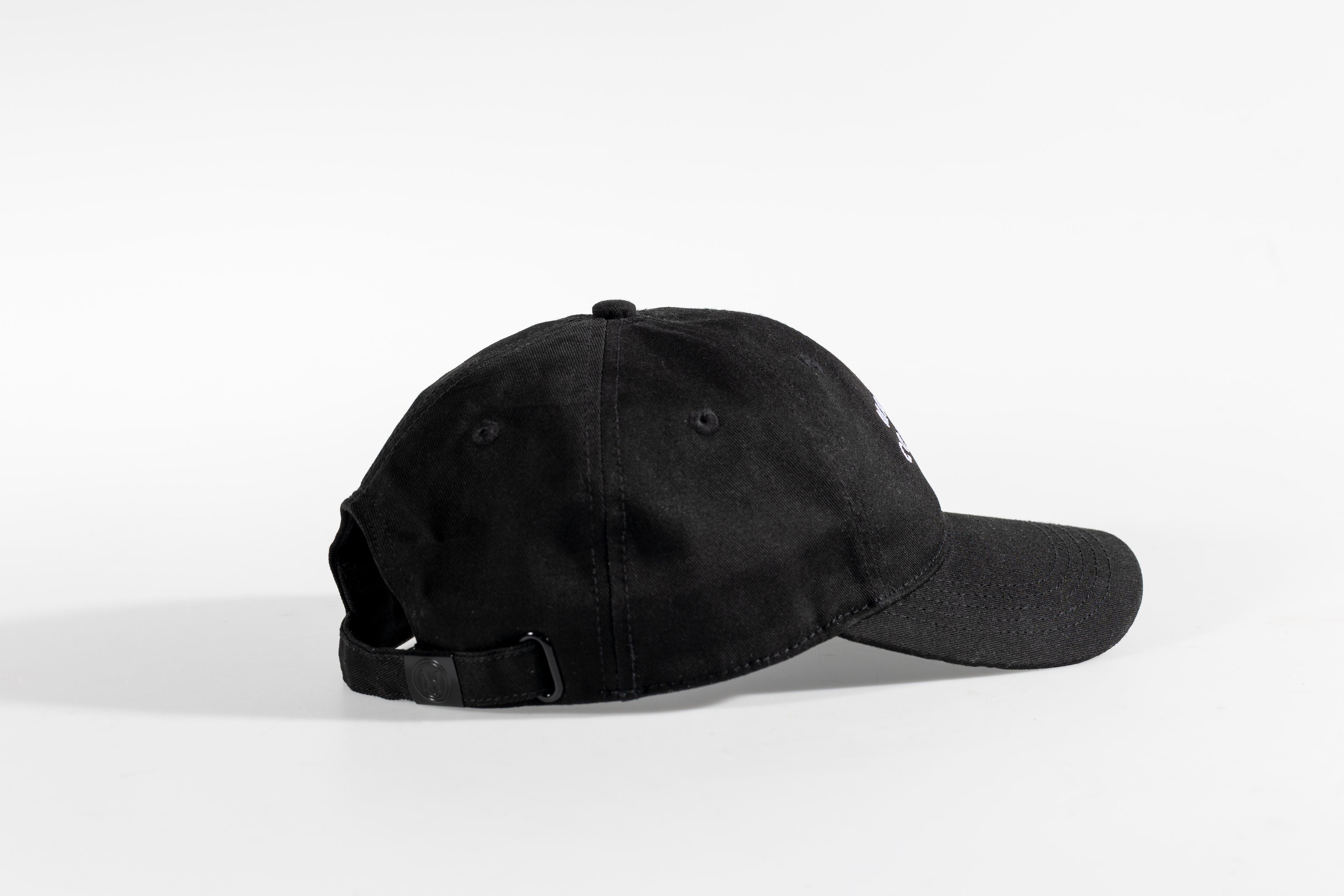 MC® Essential Cap – Black Edition
