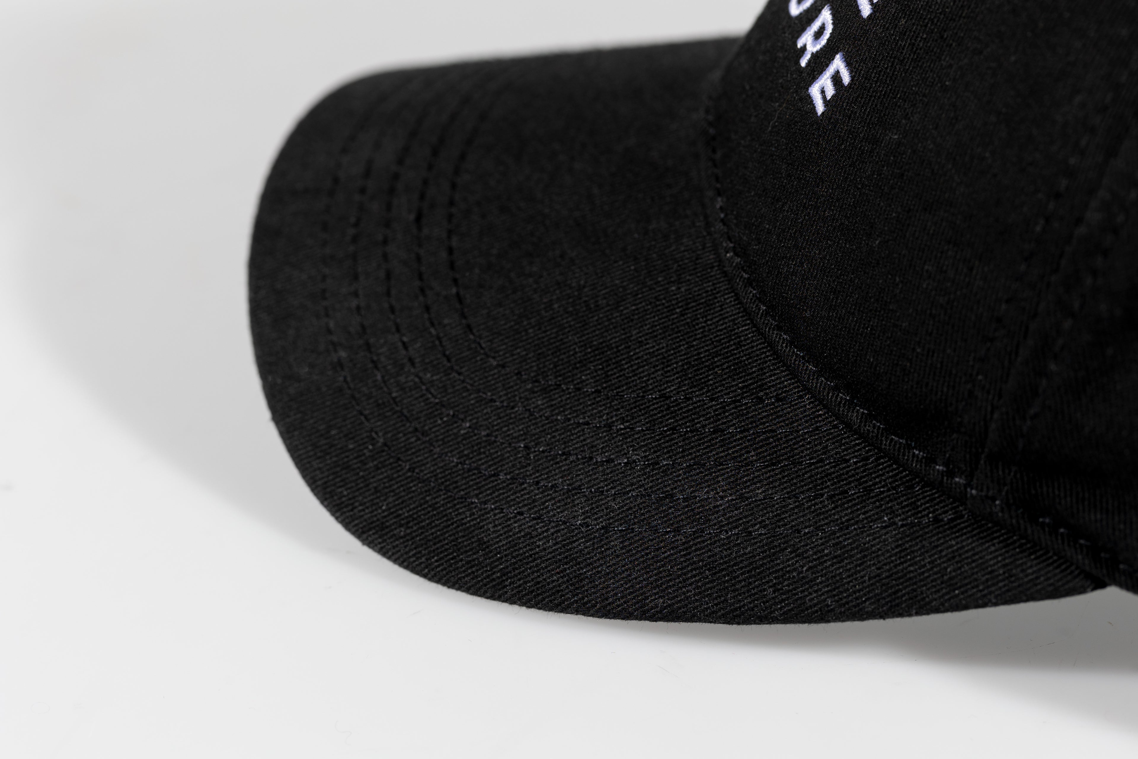 MC® Essential Cap – Black Edition