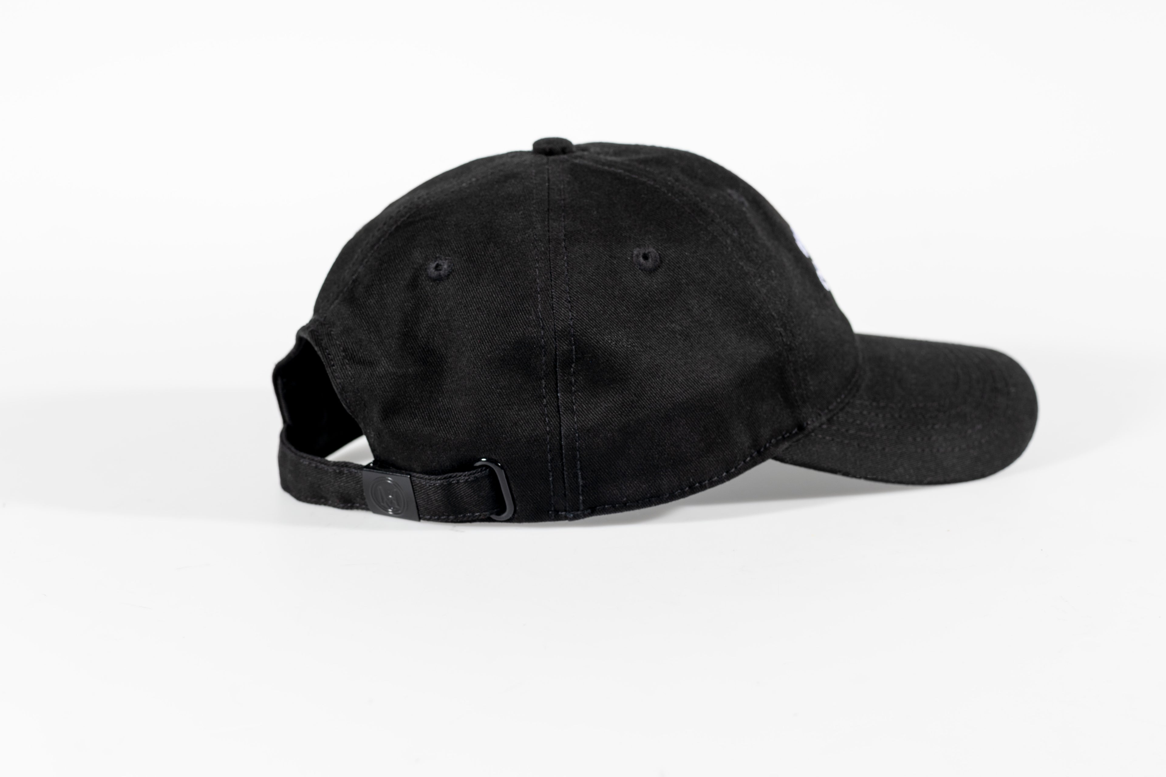 MC® Essential Cap – Black Edition